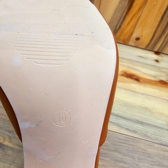 Cape Robbin Cognac Lithe My Life Pyramid Heels Mule NWT! - Picture 7 of 7